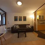 Zdenac Lux شقة