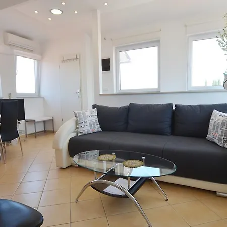 Apartment Zdenac
