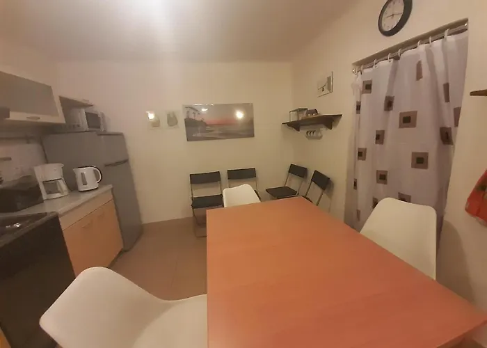 Zdenac * Ρόβινι