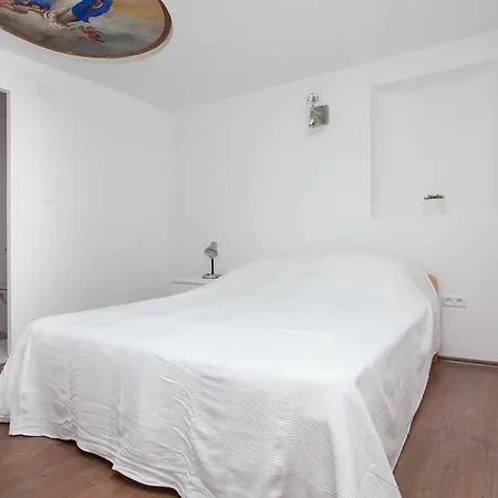 Zdenac Apartament Rovinj