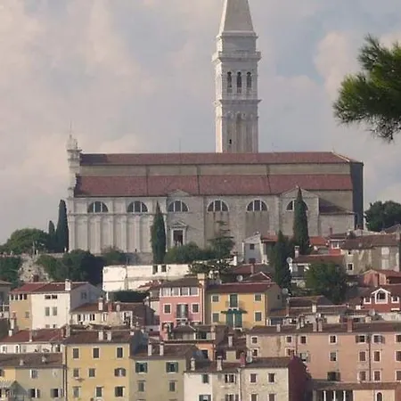 Zdenac * Rovinj